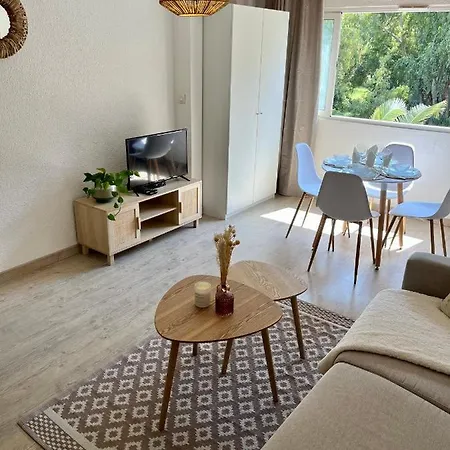 Joli Studio A 2 Minutes A Pied De La Calvi (Corsica)